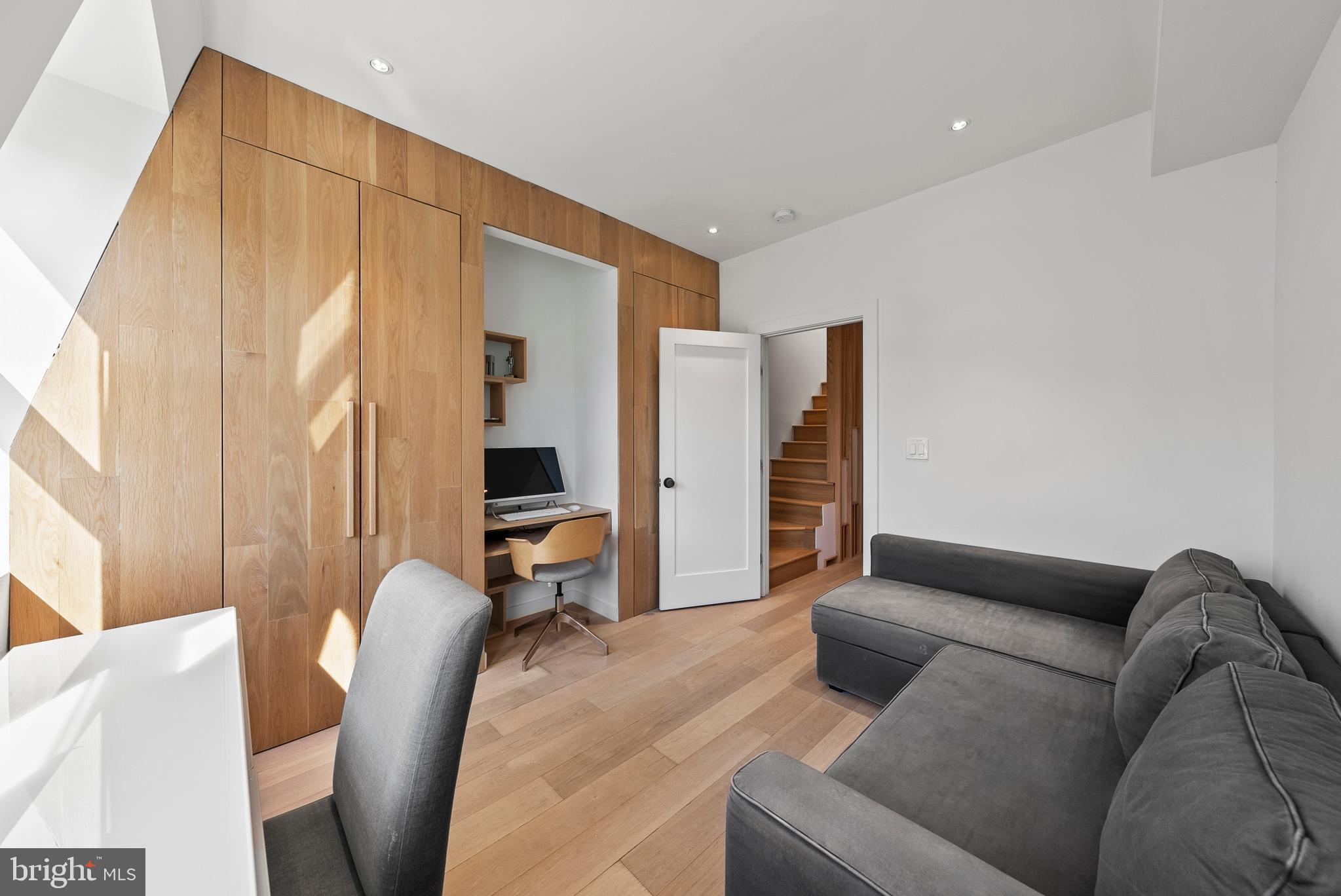 1670 Kalorama Road Northwest Washington, DC 20009 - Photo 32 of 36 Bedroom 3