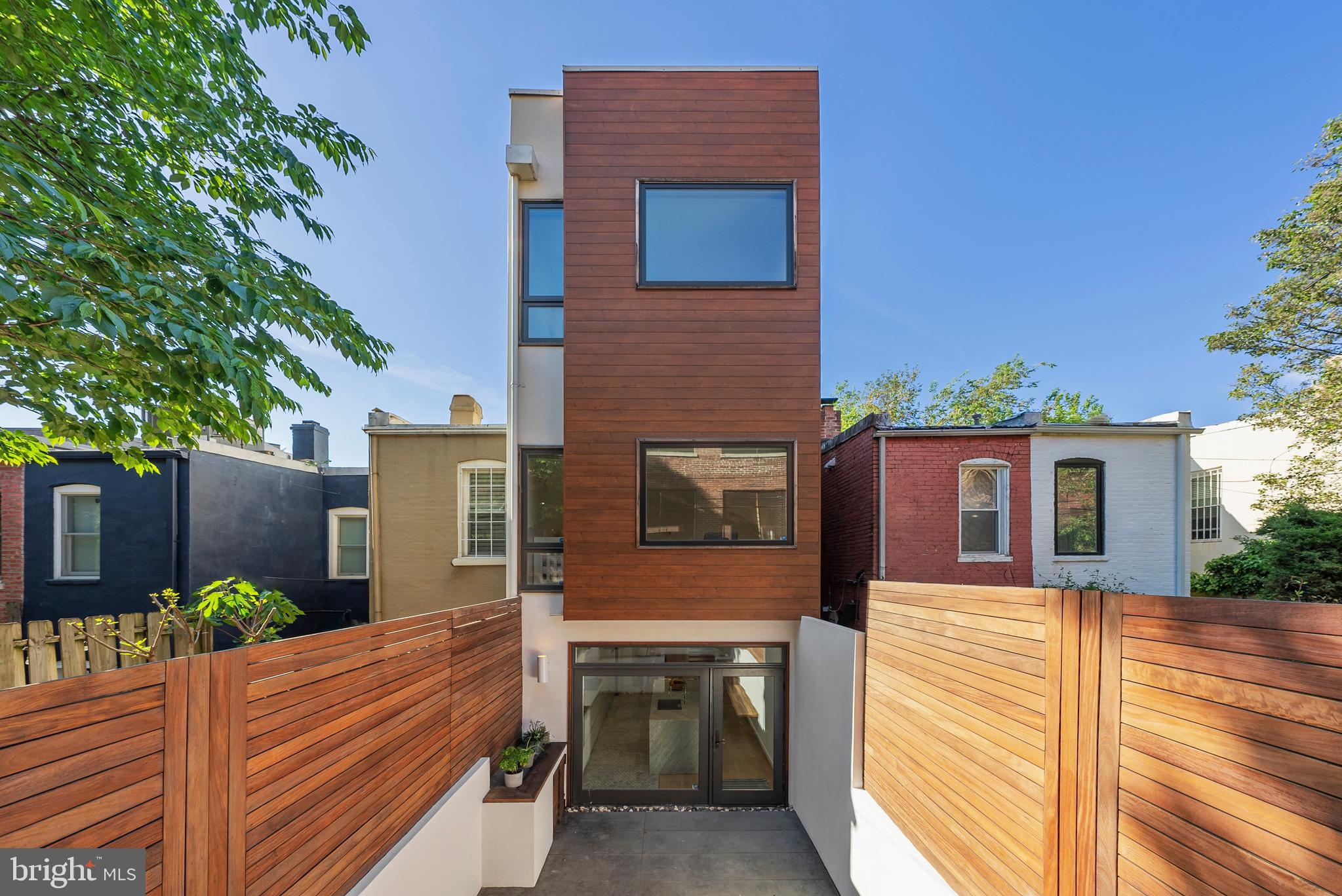 1670 Kalorama Road Northwest Washington, DC 20009 - Photo 36 of 36 Rear elevation