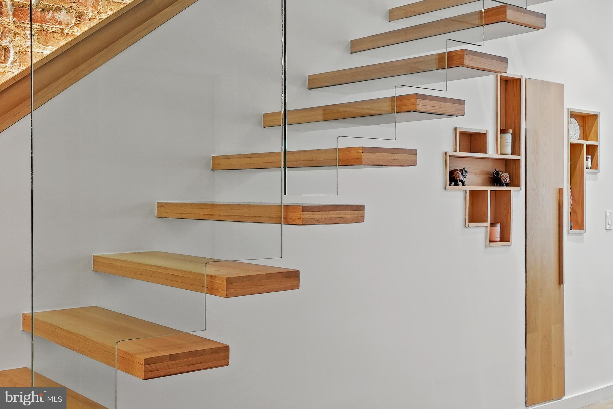 1670 Kalorama Road Northwest Washington, DC 20009 - Photo 6 of 36