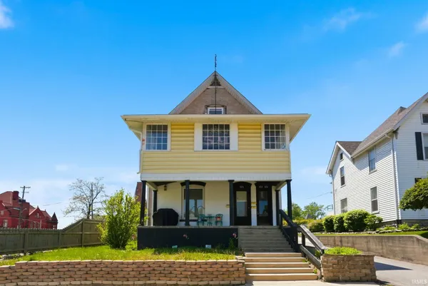 $189,900 | 920 Warren Street, Huntington, IN 46750