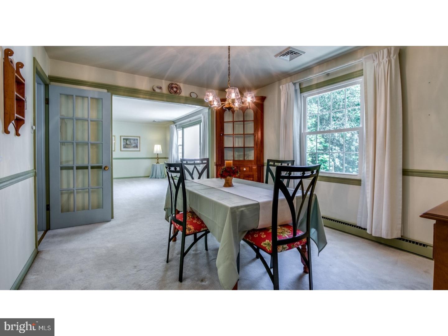 204 Mercury Road Newark, DE 19711 - Photo 4 of 25 Dining Room