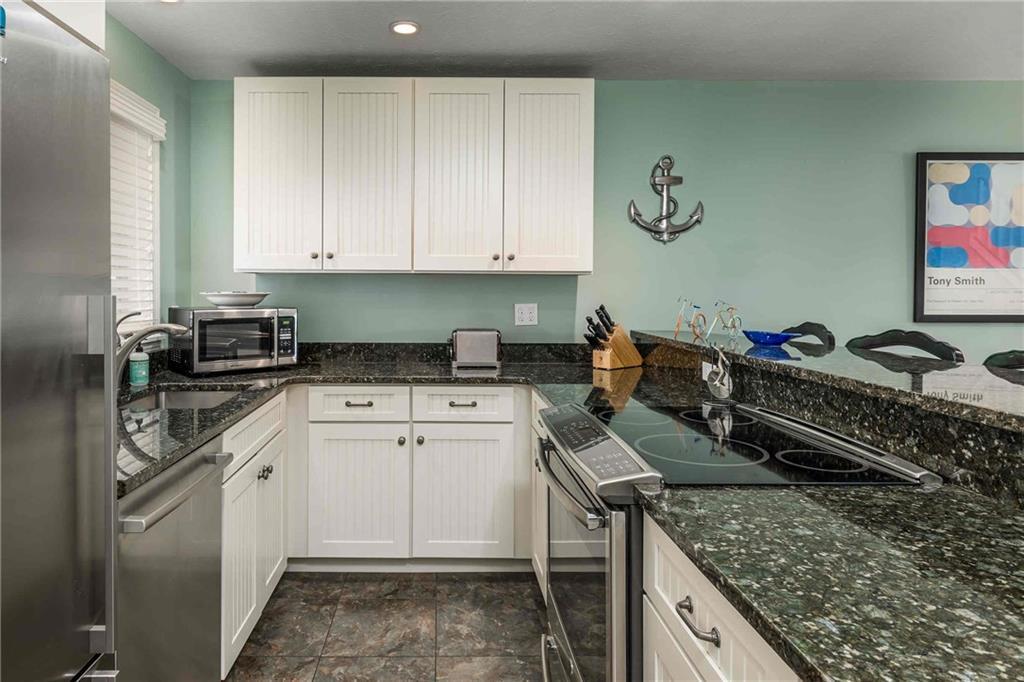 249 Shore Road, Unit 5 Ogunquit, ME 03907 - Photo 7 of 14 Photo