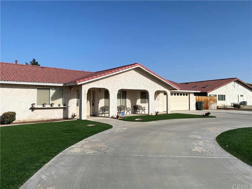 14354 Cronese Road Apple Valley, CA 92307 - Photo 1 of 1