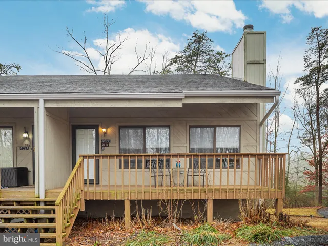 $295,000 | 452 Spitz Lane, Basye, VA 22810