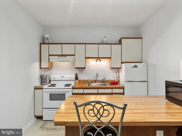 $295,000 | 452 Spitz Lane, Basye, VA 22810