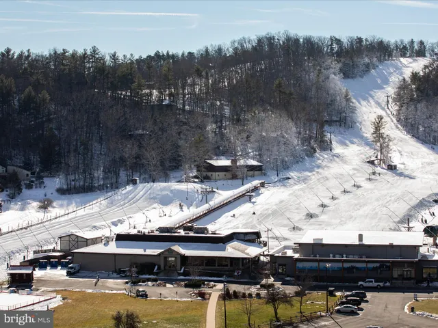 $295,000 | 452 Spitz Lane, Basye, VA 22810