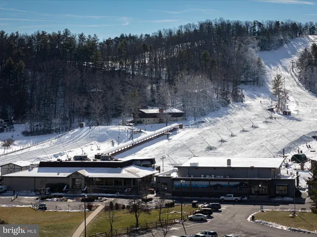 $295,000 | 452 Spitz Lane, Basye, VA 22810