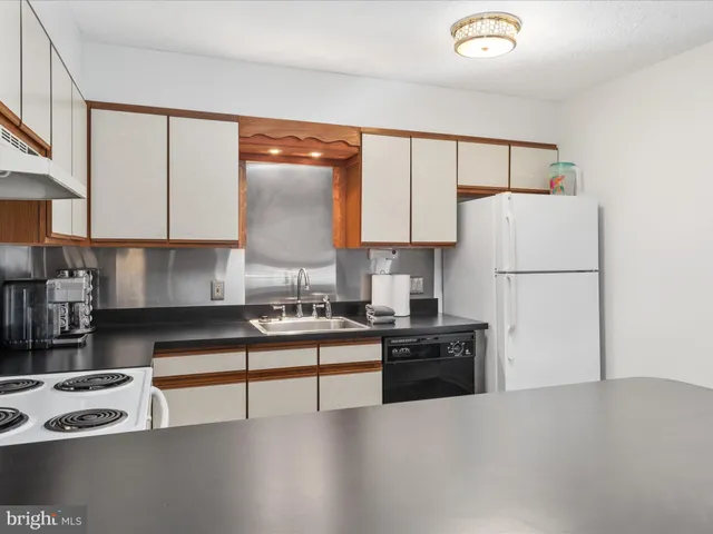 $295,000 | 452 Spitz Lane, Basye, VA 22810