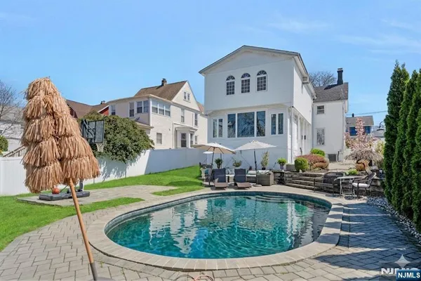 a house view with a outdoor space