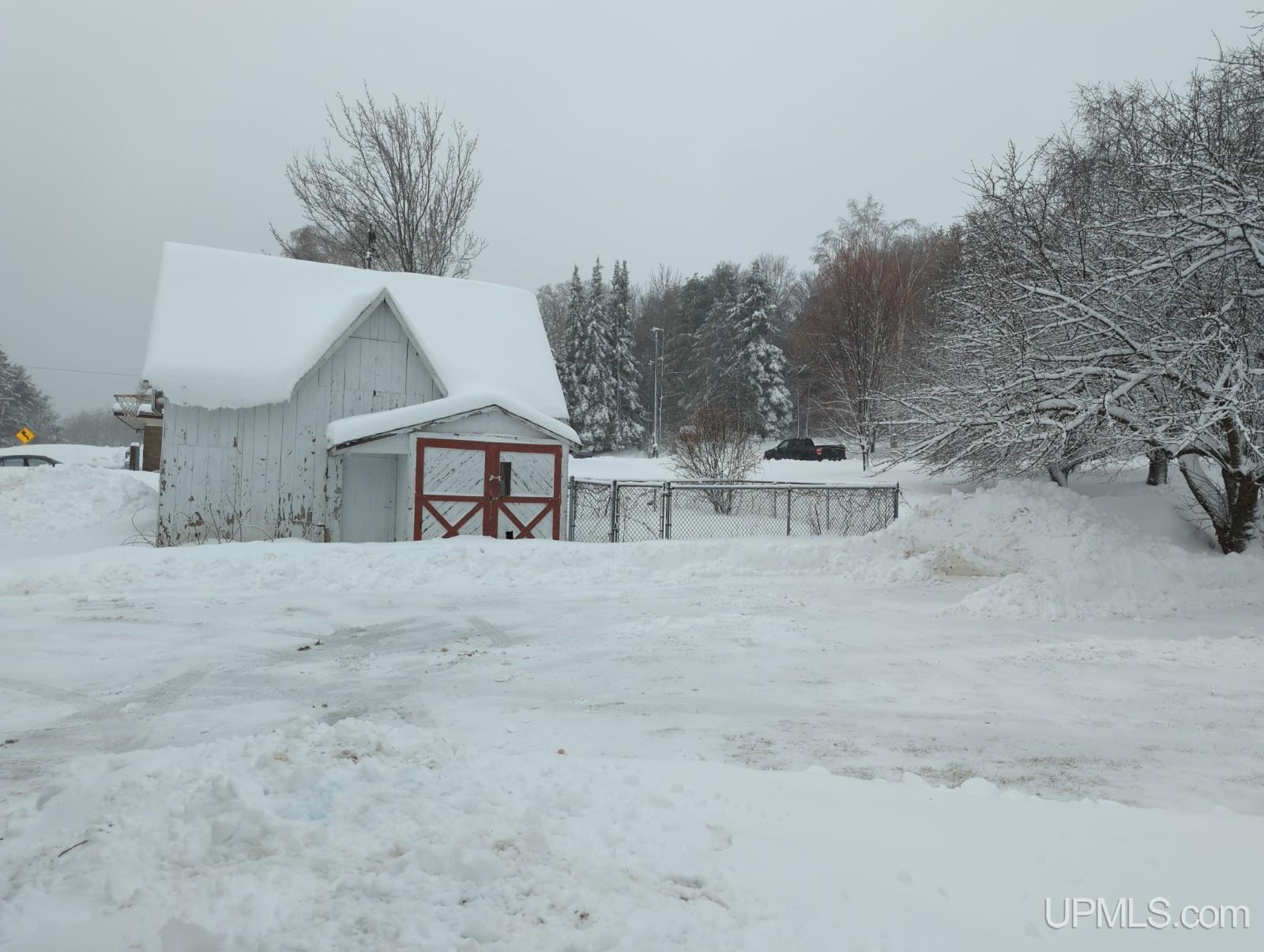 585 Rd PI Ishpeming, MI 49849 - Photo 29 of 33 Gallery Image 29