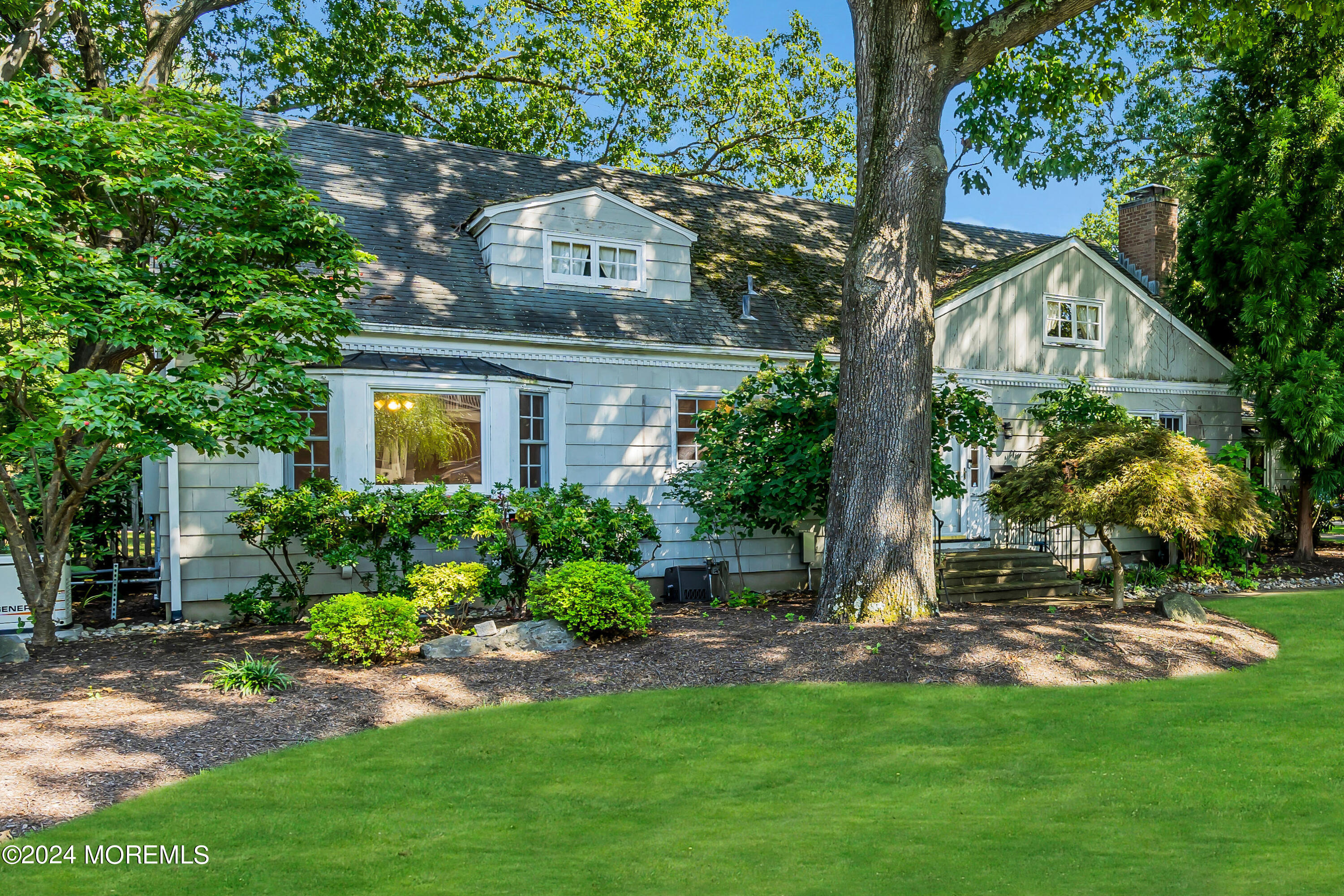 85 Hance Road Fair Haven, NJ 07704 - Photo 2 of 42 a front view of a house with a yard