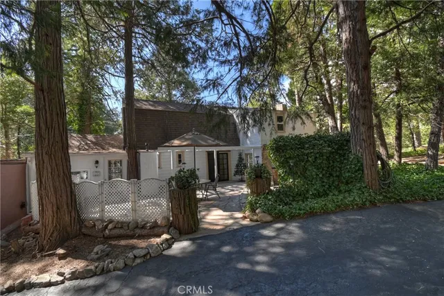 $649,999 | 23581 Lake Drive, Crestline, CA 92325