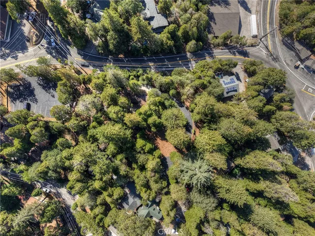 $649,999 | 23581 Lake Drive, Crestline, CA 92325