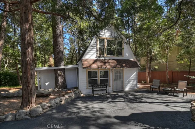 $649,999 | 23581 Lake Drive, Crestline, CA 92325