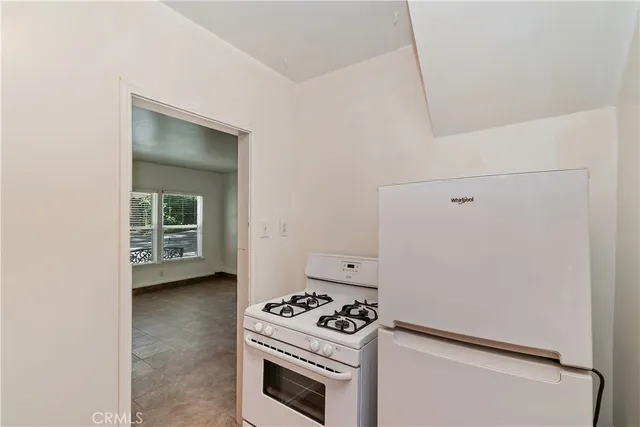 $649,999 | 23581 Lake Drive, Crestline, CA 92325