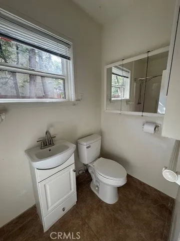 $649,999 | 23581 Lake Drive, Crestline, CA 92325