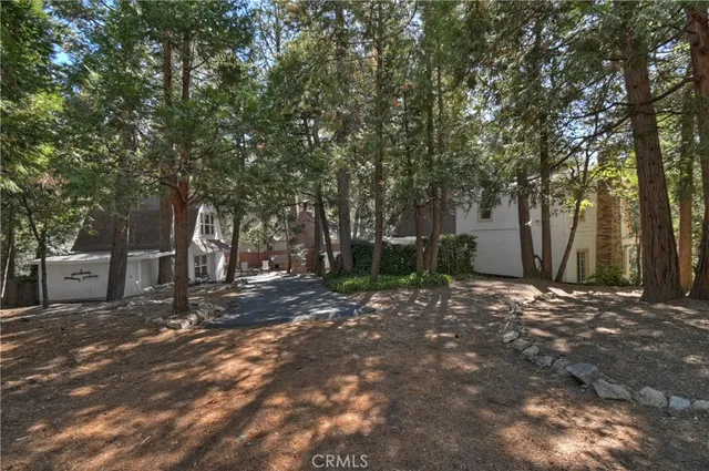 $649,999 | 23581 Lake Drive, Crestline, CA 92325