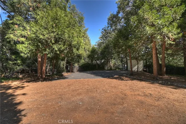 $649,999 | 23581 Lake Drive, Crestline, CA 92325