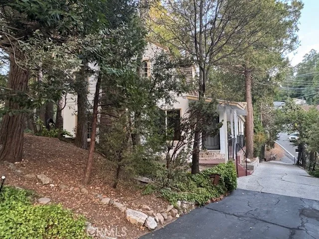 $649,999 | 23581 Lake Drive, Crestline, CA 92325