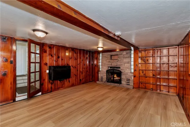 $649,999 | 23581 Lake Drive, Crestline, CA 92325