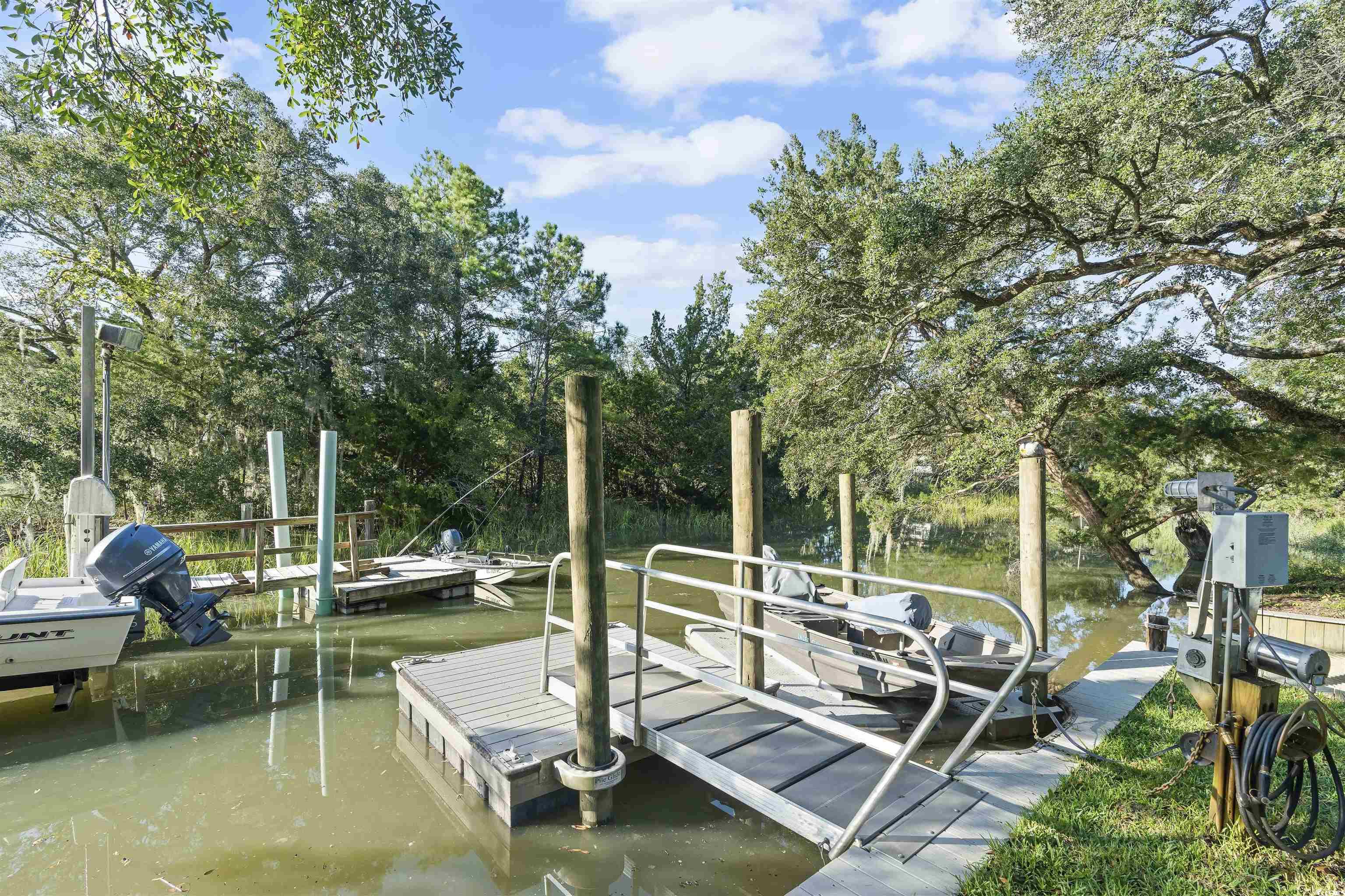 386 Spivey Avenue Murrells Inlet, SC 29576 - Photo 5 of 39