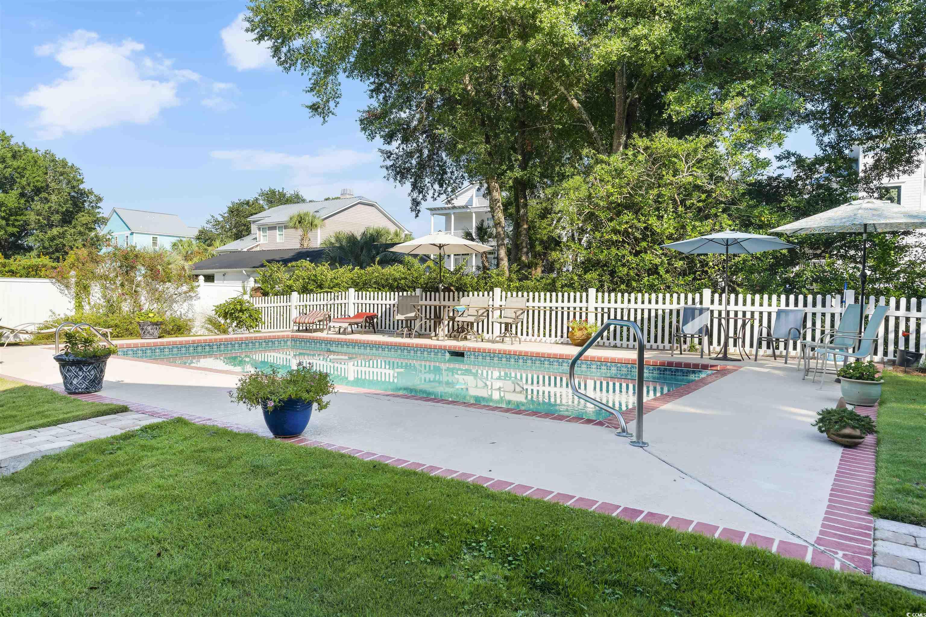 386 Spivey Avenue Murrells Inlet, SC 29576 - Photo 7 of 39