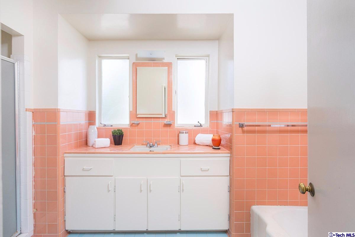 362 West Kenneth Road Glendale, CA 91202 - Photo 19 of 21 Additional Photo