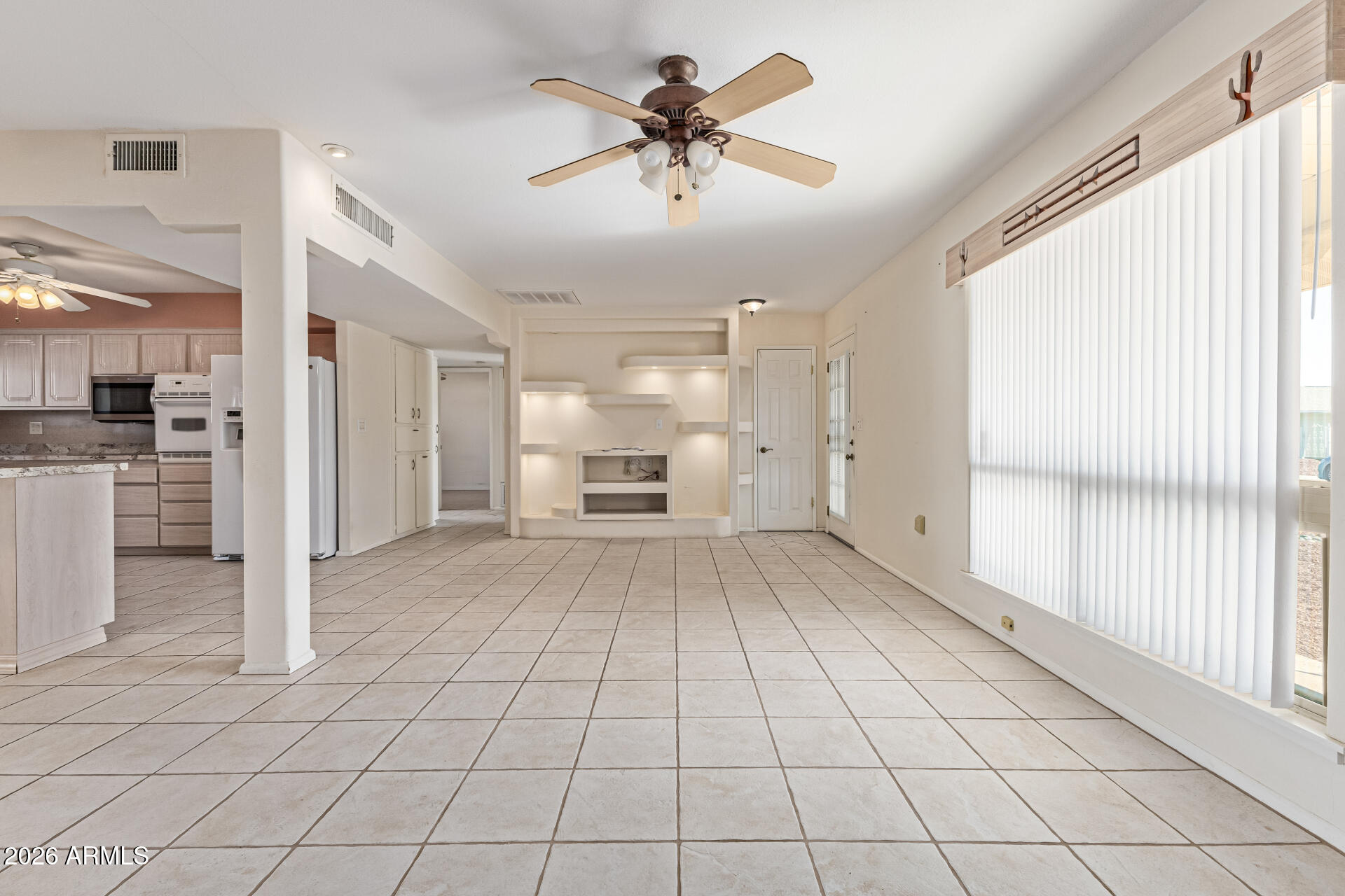 10940 West White Mountain Road Sun City, AZ 85351 - Photo 12 of 27 07-White Mountain