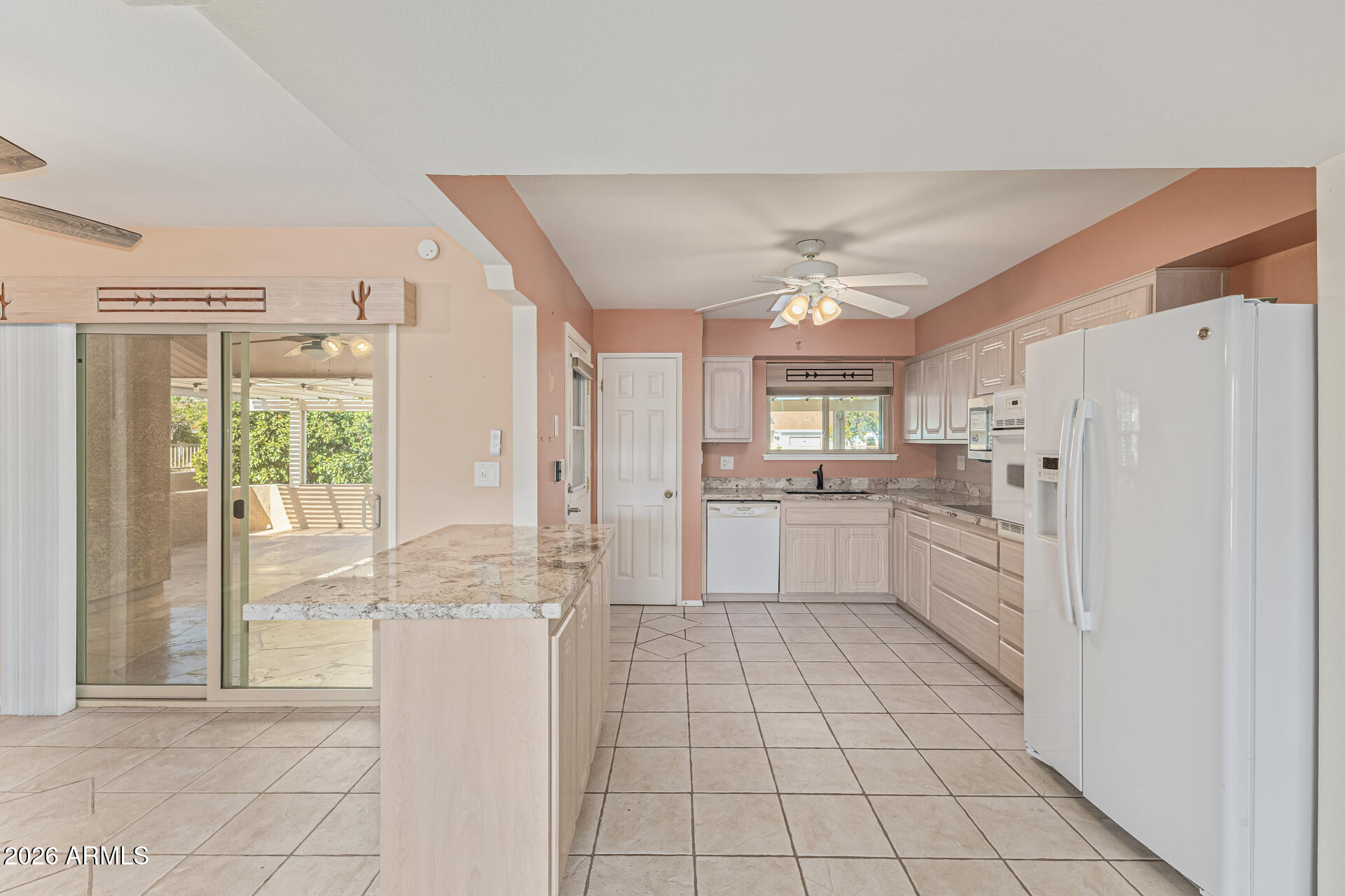 10940 West White Mountain Road Sun City, AZ 85351 - Photo 16 of 27 08-White Mountain