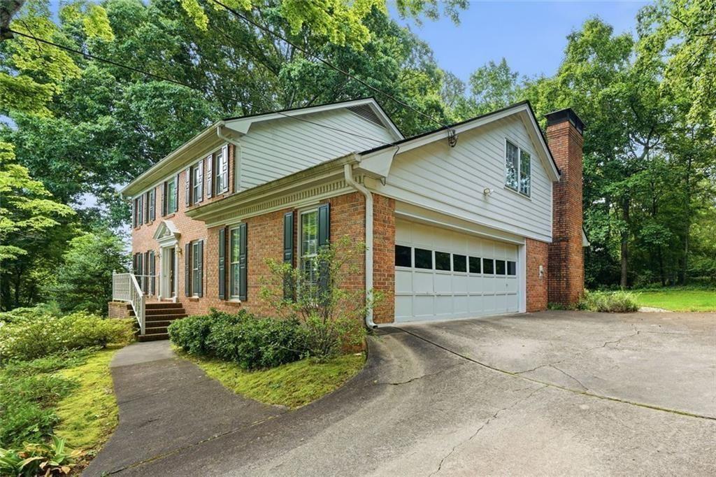 5506 Reston Court Atlanta, GA 30338 - Photo 3 of 40 Gallery Image 3