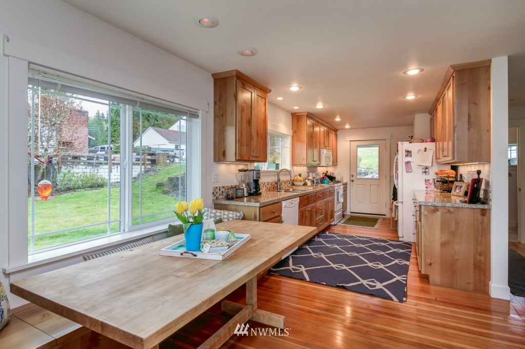 2502 North Shore Road Bellingham, WA 98226 - Photo 18 of 25 Gallery Image 18