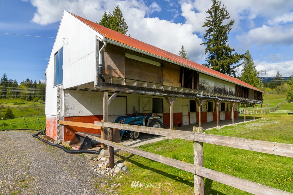 2502 North Shore Road Bellingham, WA 98226 - Photo 5 of 25 Gallery Image 5