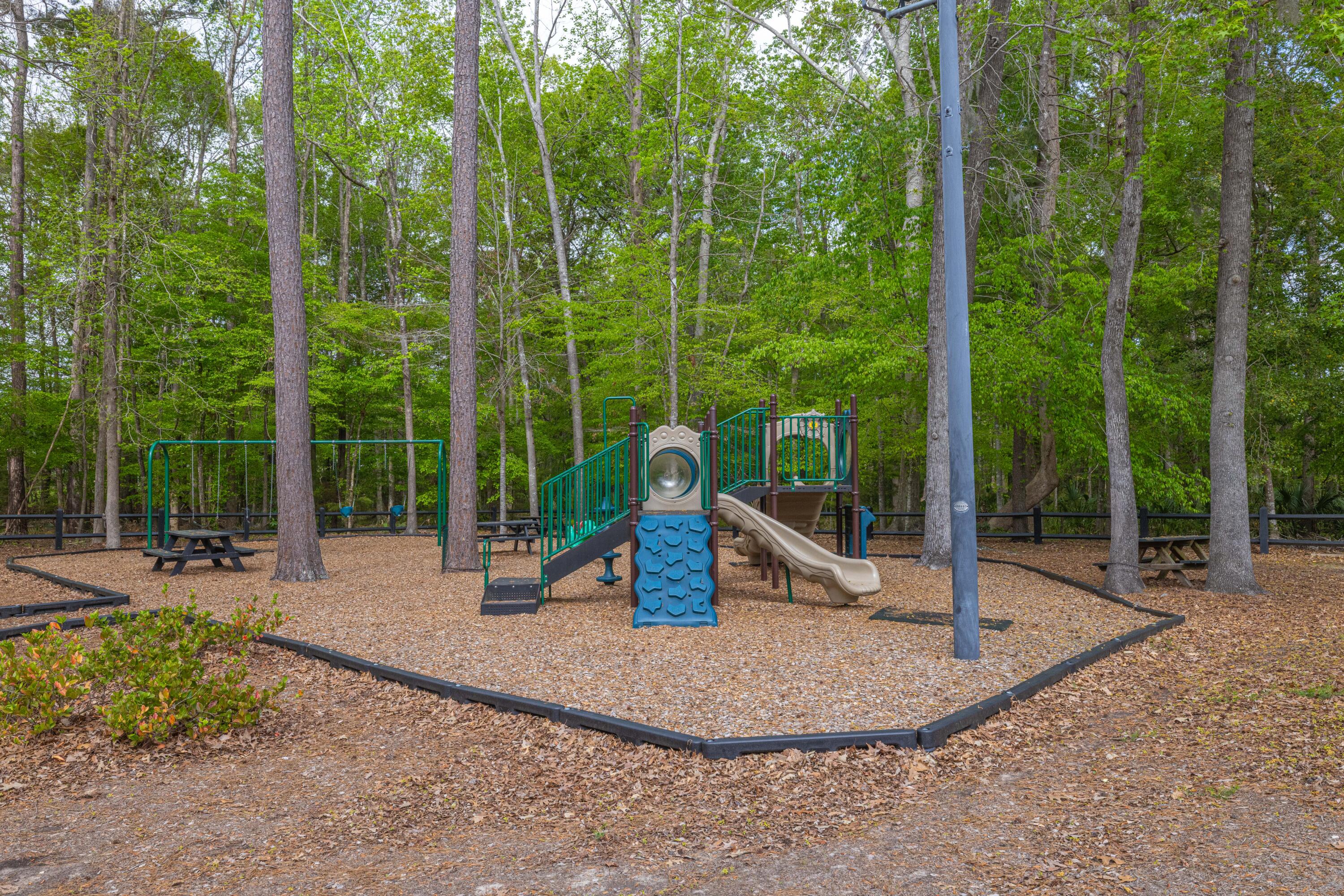 119 Oakbluff Road Summerville, SC 29485 - Photo 49 of 50 119 Oak Bluff Rd-48