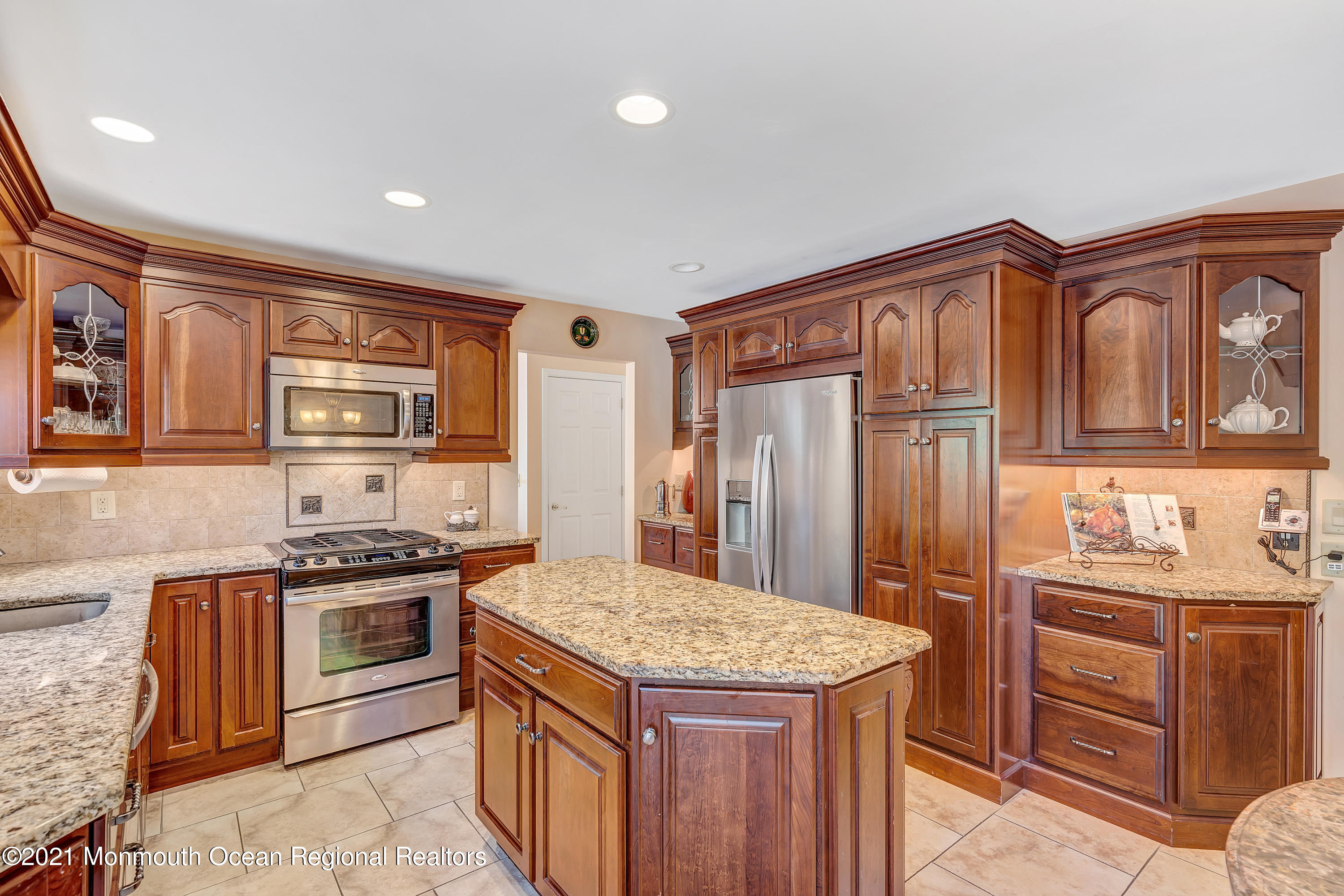 219 Lake Road Brick, NJ 08724 - Photo 12 of 36 021_dsc06828_29_30_31_32