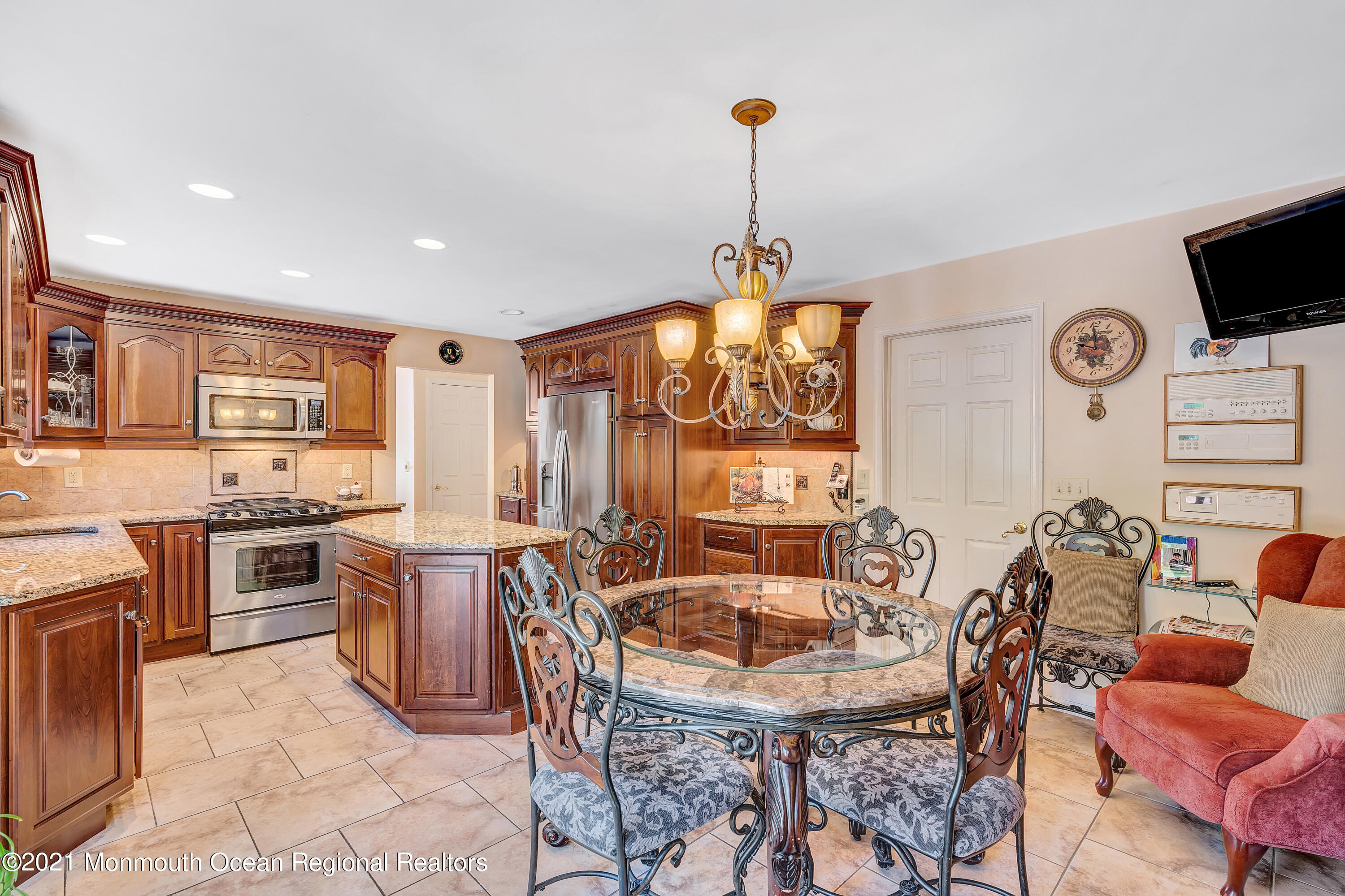 219 Lake Road Brick, NJ 08724 - Photo 15 of 36 024_dsc06843_4_5_6_7