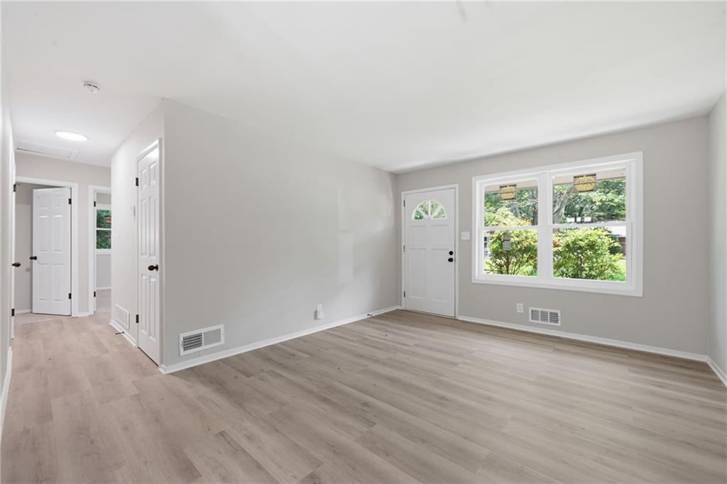 4913 Bartlett Road Forest Park, GA 30297 - Photo 5 of 30
