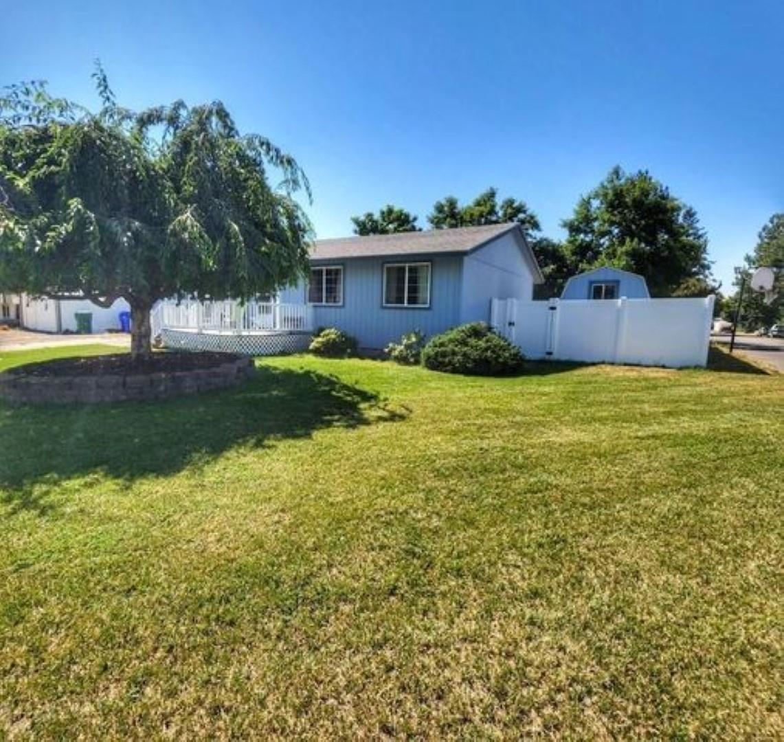 213 North Hodges Road Spokane Valley, WA 99016 - Photo 2 of 26