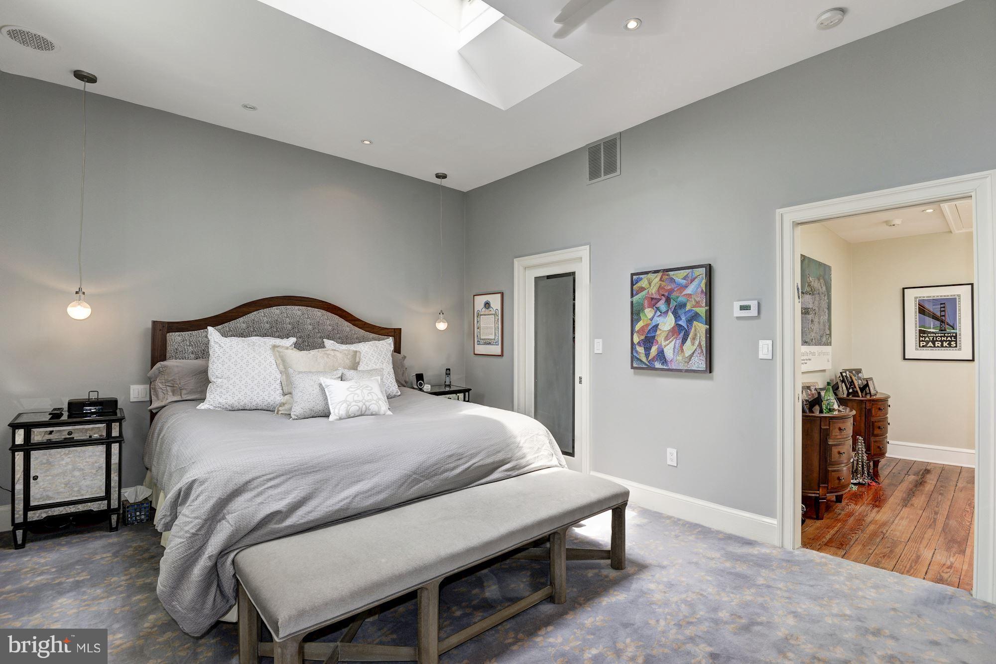 1335 Corcoran Street Northwest Washington, DC 20009 - Photo 14 of 20 Bedroom (Master)