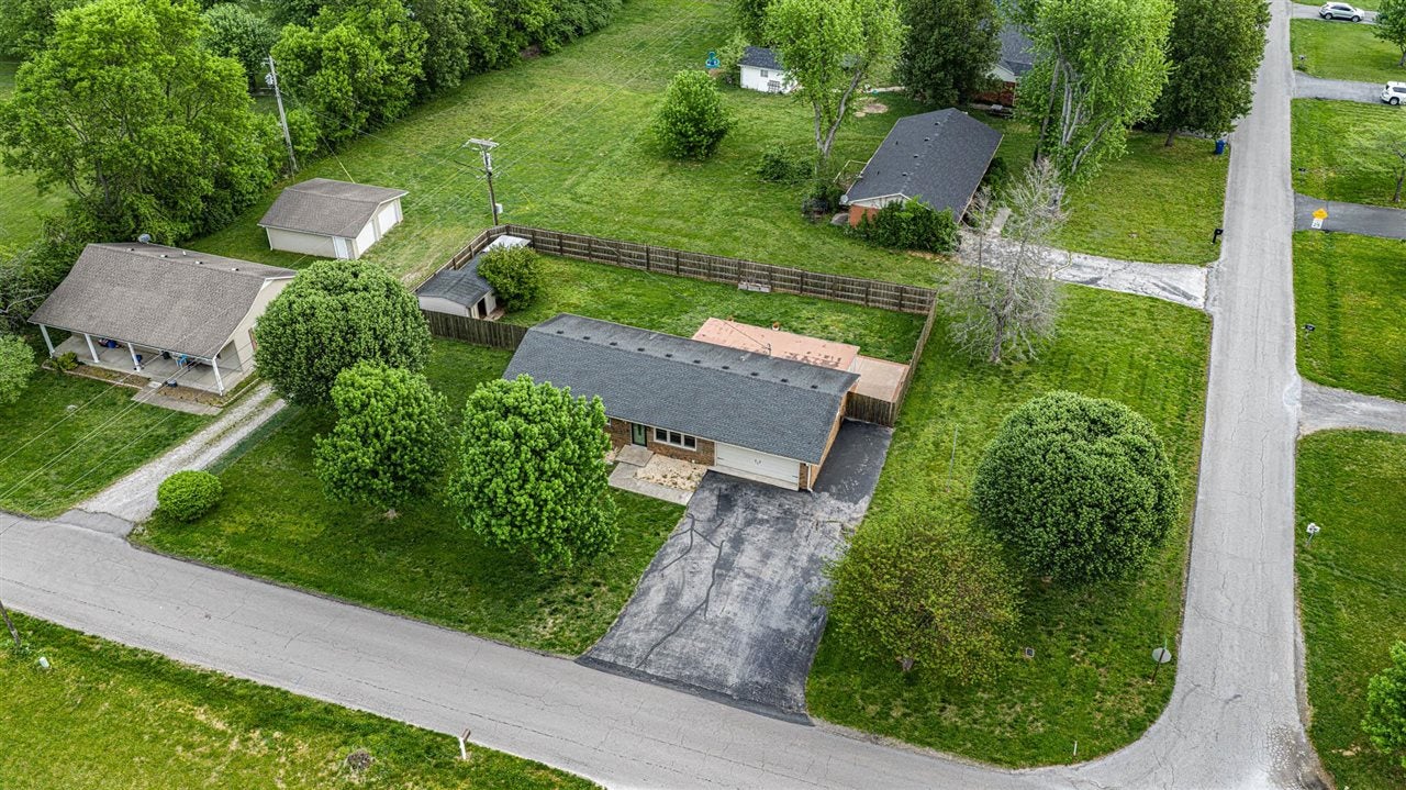 632 Morehead Road Bowling Green, KY 42101 - Photo 10 of 27 Gallery Image 10