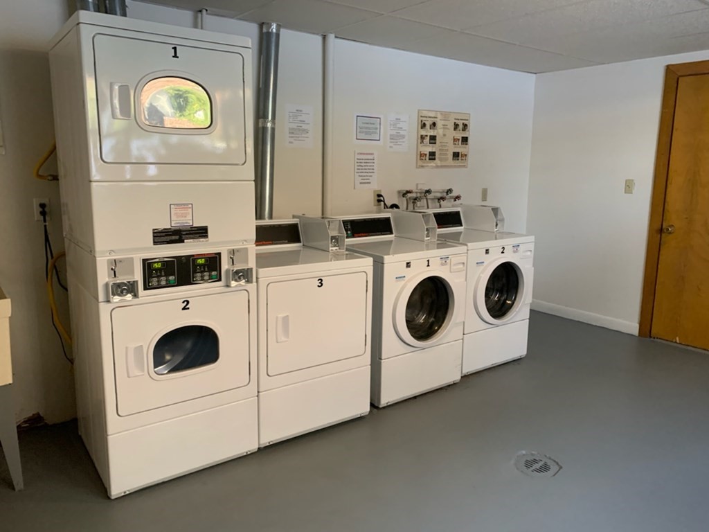 43 Jacqueline Road, Unit 10 Waltham, MA 02452 - Photo 18 of 18 Gallery Image 18