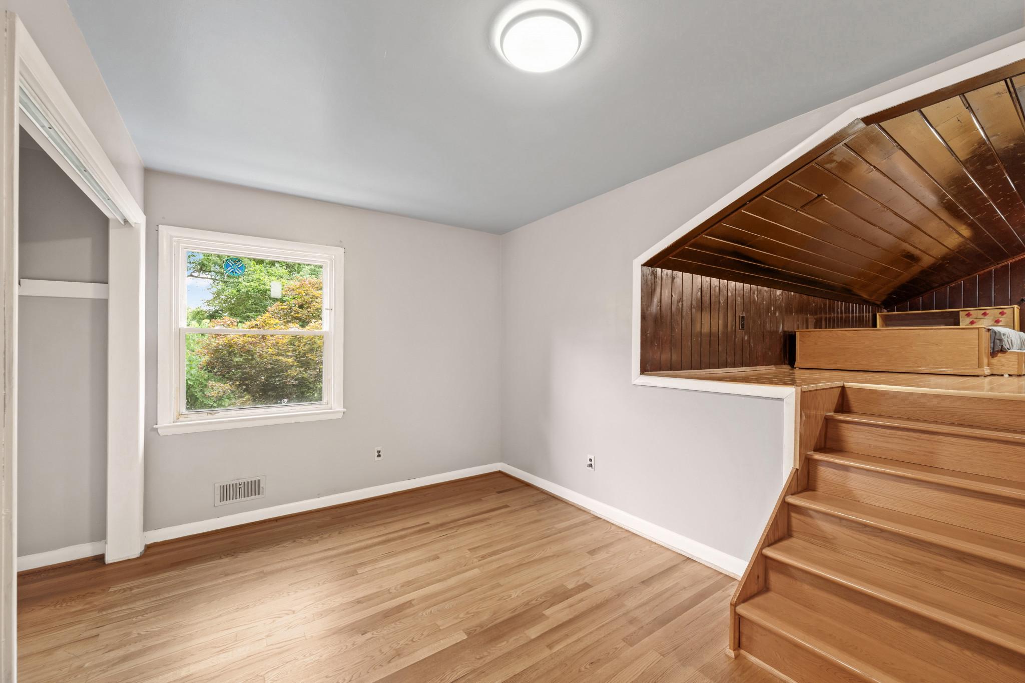 804 Huntsman Road Baltimore, MD 21286 - Photo 23 of 41 Bedroom three upper level with connecting loft