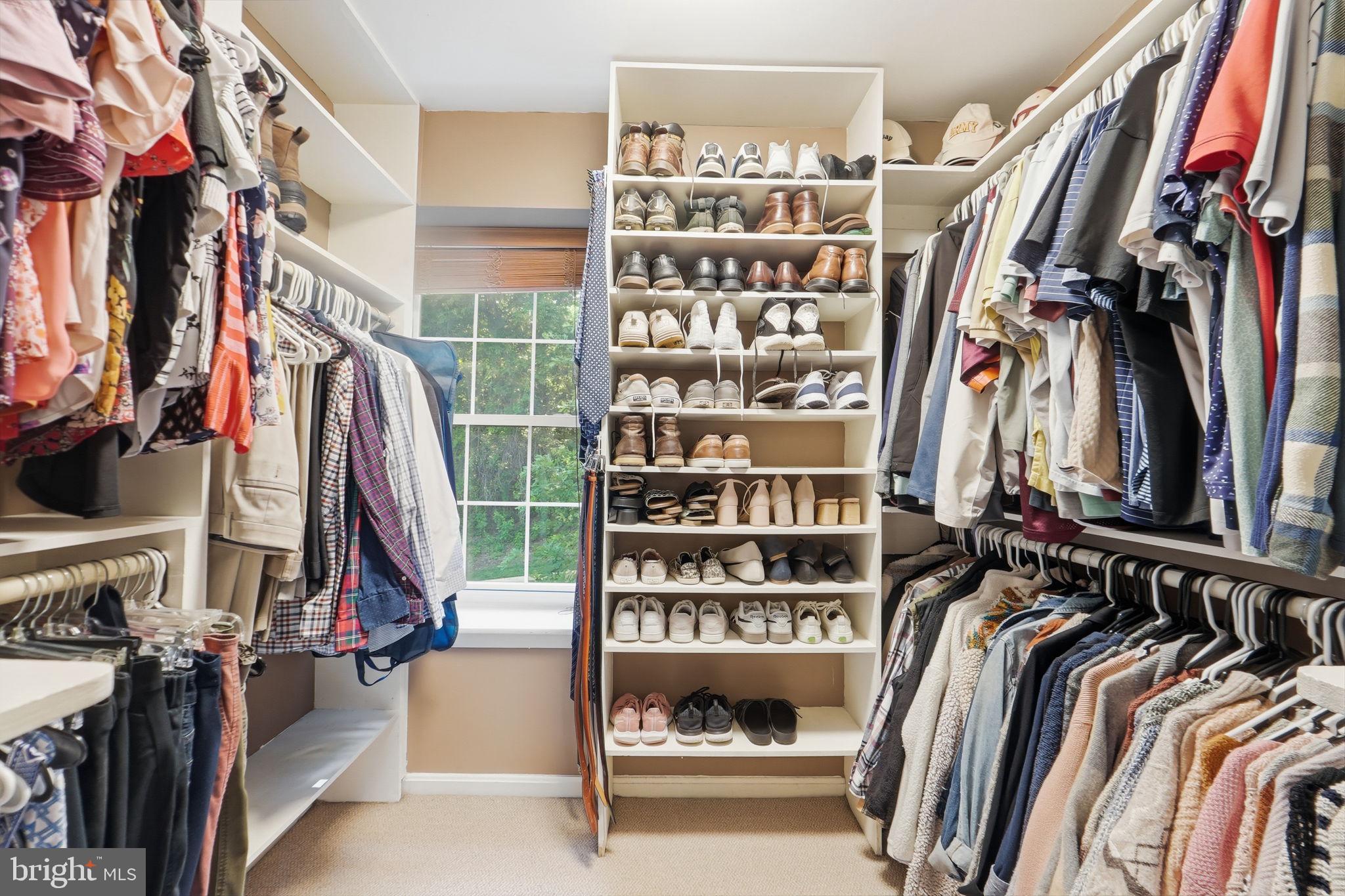 7660 Southern Oak Drive Springfield, VA 22153 - Photo 21 of 37 PRIMARY WALK IN CLOSET