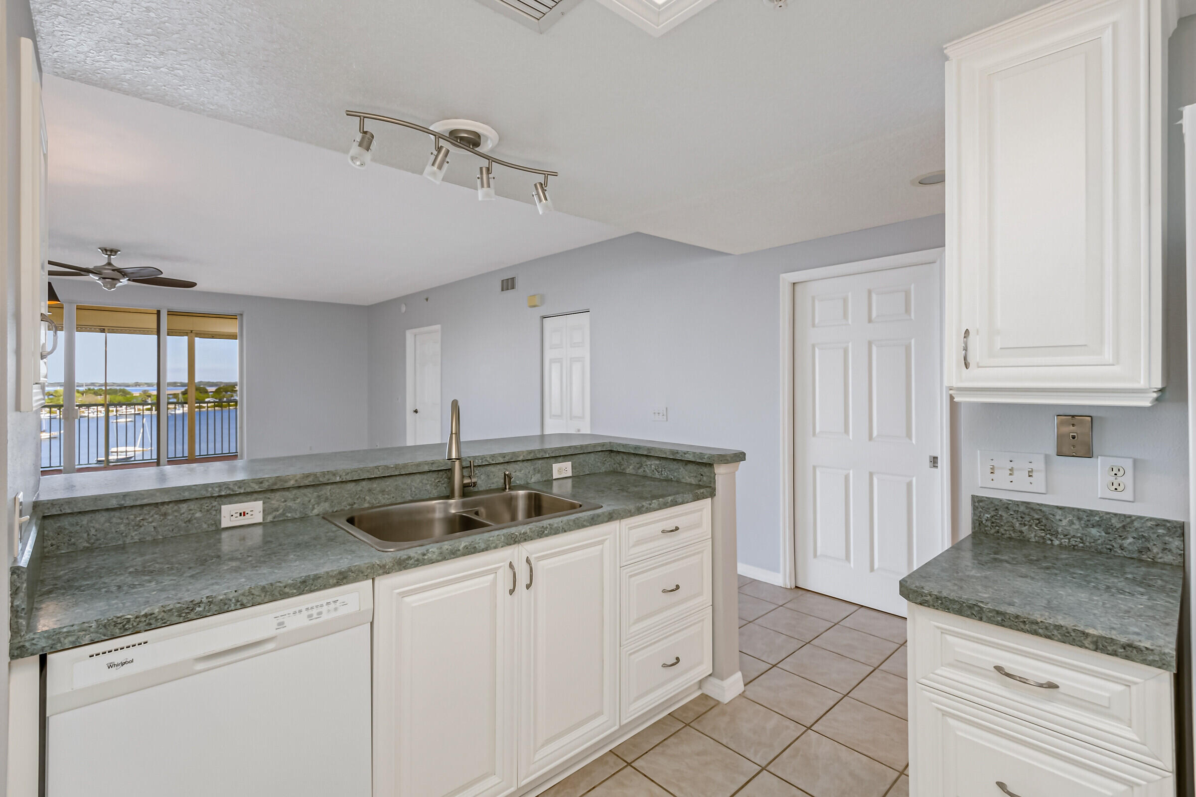 100 Riverside Drive, Unit 604 Cocoa, FL 32922 - Photo 18 of 75 22_100Riverside215_mls