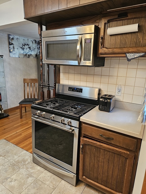 186 Ridge Road Marlborough, MA 01752 - Photo 3 of 41
