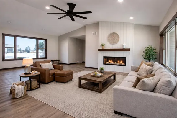 $689,900 | W24362 Fairway Lane, Trempealeau, WI 54661