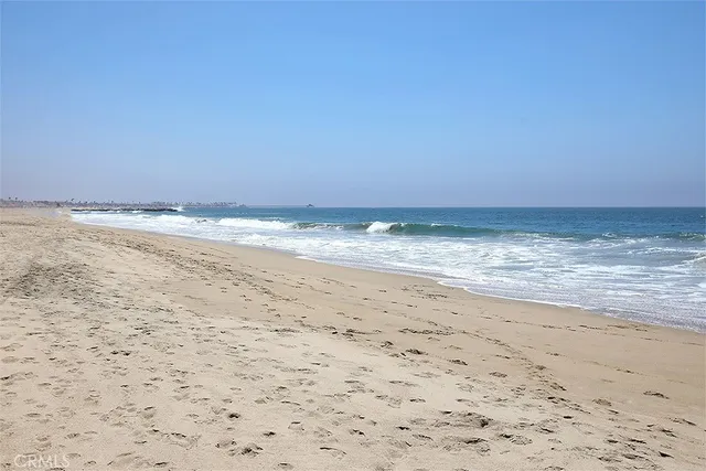 $2,699,000 | 203 Cedar Street, Unit A & B, Newport Beach, CA 92663