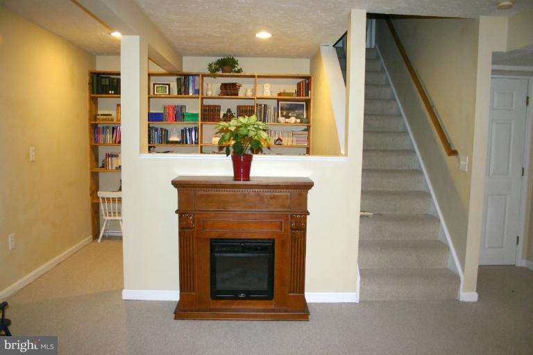 5735 Long Meadow Road Middletown, VA 22645 - Photo 26 of 29 Family Room