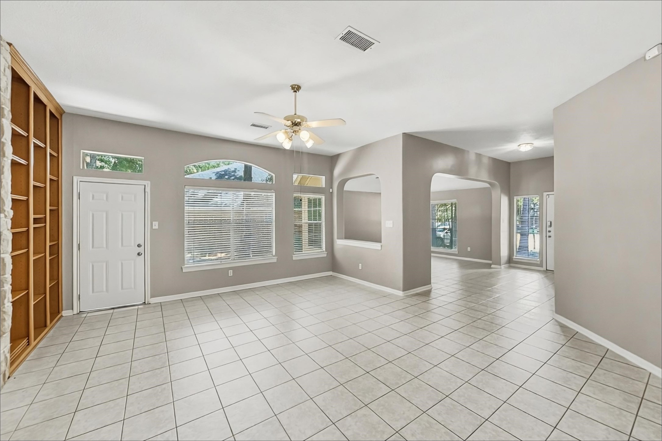 5 Paddock Pines Place Spring, TX 77382 - Photo 7 of 15
