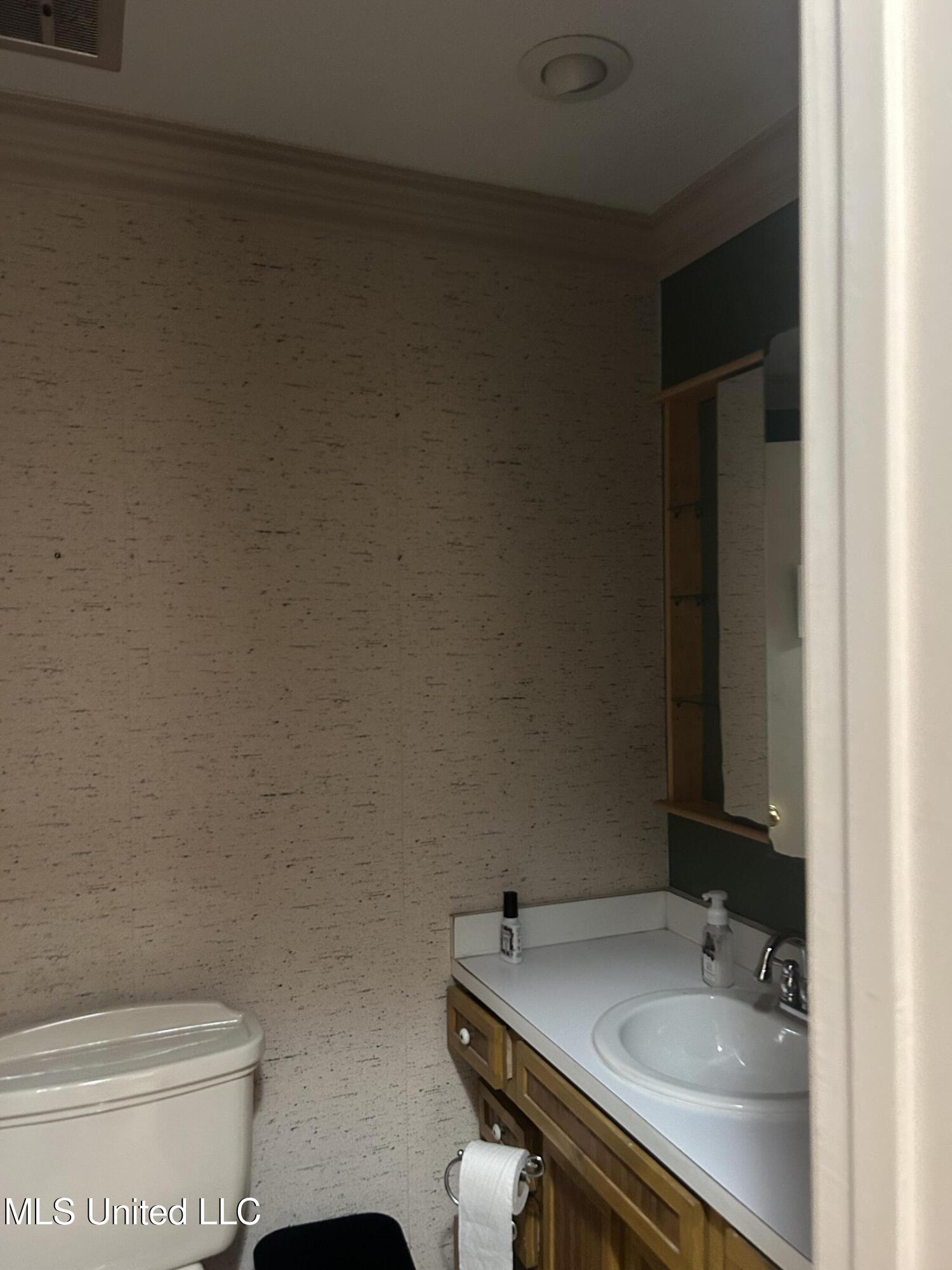 3906 Riverpine Drive Moss Point, MS 39563 - Photo 14 of 38 IMG_9585