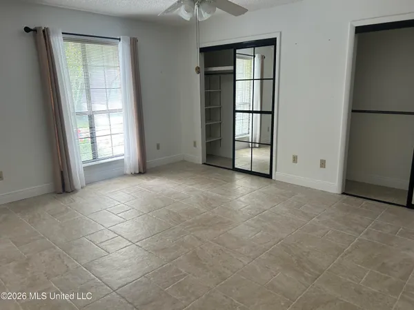 $288,650 | 3906 Riverpine Drive, Moss Point, MS 39563